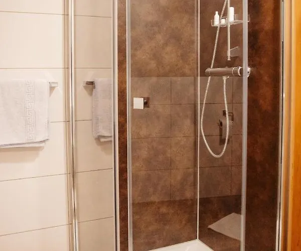 מלון Schattleitner *